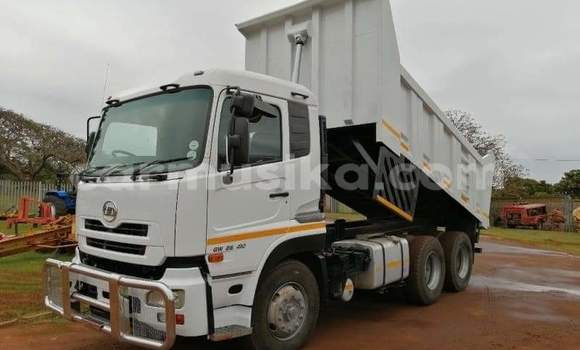 Buy Used Nissan UD White Truck in Beitbridge in Matabeleland South