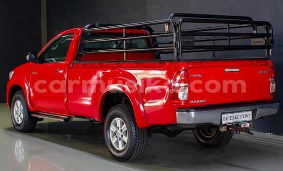 Acheter Occasion Voiture Toyota Hilux Rouge à Beitbridge, Matabeleland South Acheter Occasion Voiture Toyota Hilux Rouge à Beitbridge, Matabeleland South