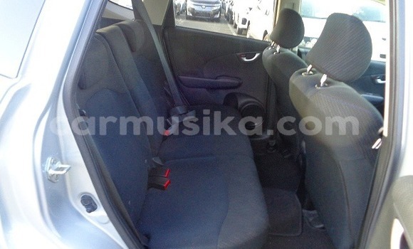 Acheter Occasion Voiture Honda Fit Gris à Beitbridge, Matabeleland South Acheter Occasion Voiture Honda Fit Gris à Beitbridge, Matabeleland South