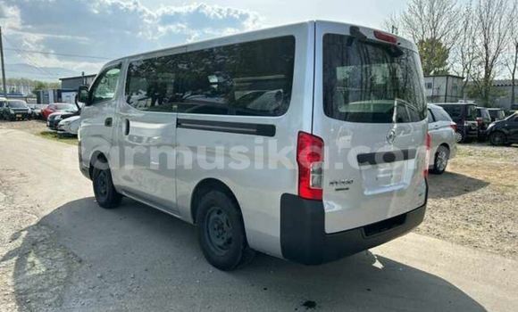 Buy Used Nissan Caravan Silver Car in Harare in Harare