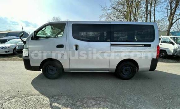Acheter Occasion Voiture Nissan Caravan Gris à Harare, Harare Acheter Occasion Voiture Nissan Caravan Gris à Harare, Harare