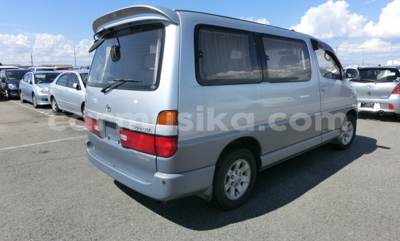 Acheter Occasion Voiture Toyota Granvia Gris à Beitbridge, Matabeleland South Acheter Occasion Voiture Toyota Granvia Gris à Beitbridge, Matabeleland South