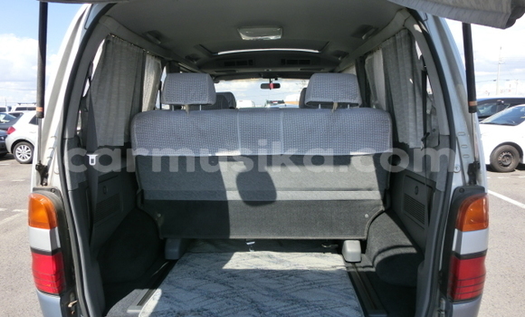 Acheter Occasion Voiture Toyota Granvia Gris à Beitbridge, Matabeleland South Acheter Occasion Voiture Toyota Granvia Gris à Beitbridge, Matabeleland South