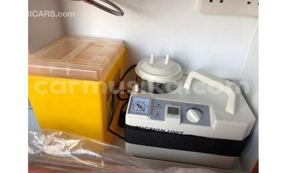 Nunua Imported Toyota Hiace Nyeupe Gari ndani ya Import - Dubai nchini Harare Nunua Imported Toyota Hiace Nyeupe Gari ndani ya Import - Dubai nchini Harare