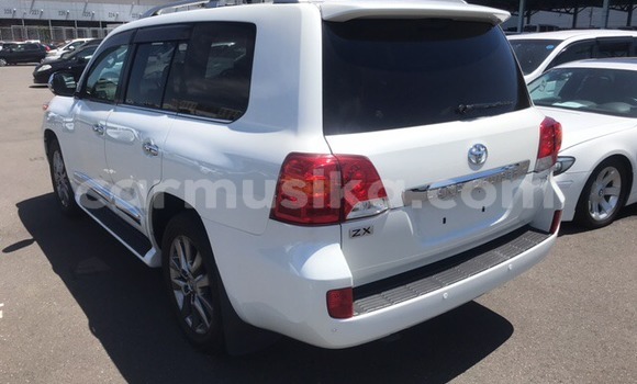 Acheter Occasion Voiture Toyota Land Cruiser Blanc à Harare, Harare Acheter Occasion Voiture Toyota Land Cruiser Blanc à Harare, Harare