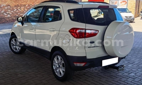 Acheter Occasion Voiture Ford EcoSport Blanc à Beitbridge, Matabeleland South Acheter Occasion Voiture Ford EcoSport Blanc à Beitbridge, Matabeleland South