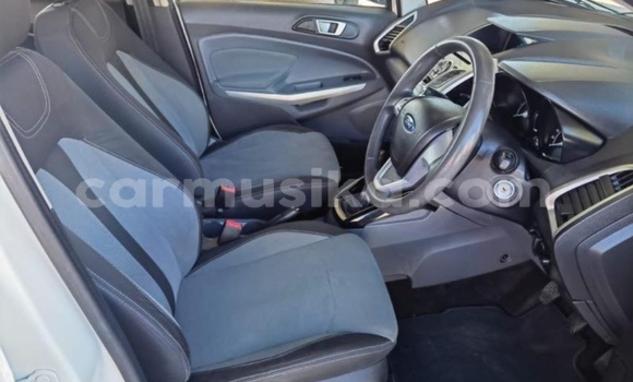 Acheter Occasion Voiture Ford EcoSport Blanc à Beitbridge, Matabeleland South Acheter Occasion Voiture Ford EcoSport Blanc à Beitbridge, Matabeleland South