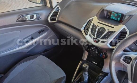 Acheter Occasion Voiture Ford EcoSport Blanc à Beitbridge, Matabeleland South Acheter Occasion Voiture Ford EcoSport Blanc à Beitbridge, Matabeleland South
