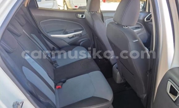Acheter Occasion Voiture Ford EcoSport Blanc à Beitbridge, Matabeleland South Acheter Occasion Voiture Ford EcoSport Blanc à Beitbridge, Matabeleland South