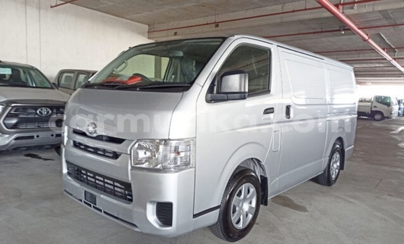 Tenga Tsaru Toyota Hiace Sirivha Mota in Beitbridge in Matabeleland South