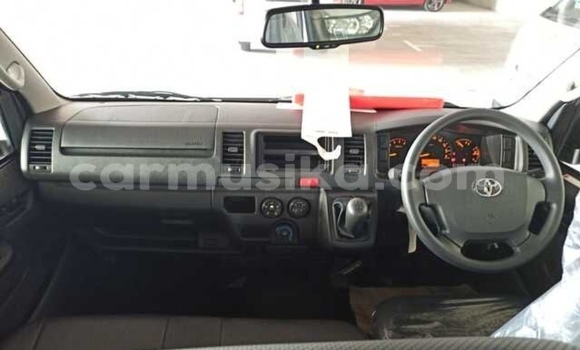 Acheter Occasion Voiture Toyota Hiace Gris à Beitbridge, Matabeleland South Acheter Occasion Voiture Toyota Hiace Gris à Beitbridge, Matabeleland South
