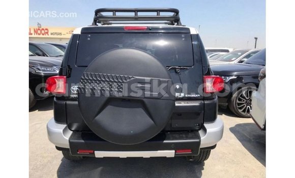 Buy Import Toyota FJ Cruiser Black Car in Import - Dubai in Harare Buy Import Toyota FJ Cruiser Black Car in Import - Dubai in Harare