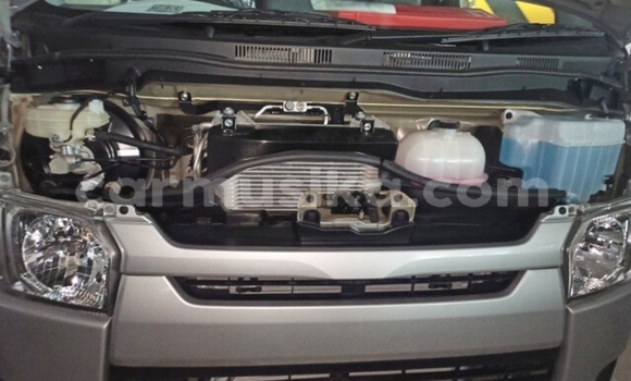 Acheter Occasion Voiture Toyota Hiace Gris à Beitbridge, Matabeleland South Acheter Occasion Voiture Toyota Hiace Gris à Beitbridge, Matabeleland South