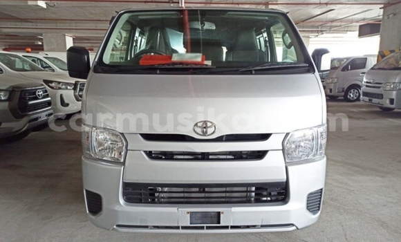Acheter Occasion Voiture Toyota Hiace Gris à Beitbridge, Matabeleland South Acheter Occasion Voiture Toyota Hiace Gris à Beitbridge, Matabeleland South