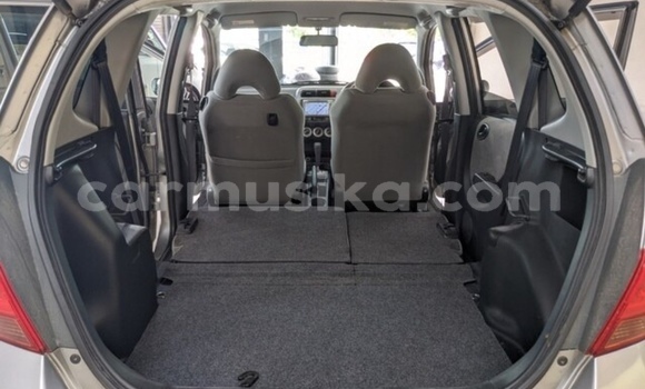 Acheter Occasion Voiture Honda Fit Gris à Beitbridge, Matabeleland South Acheter Occasion Voiture Honda Fit Gris à Beitbridge, Matabeleland South