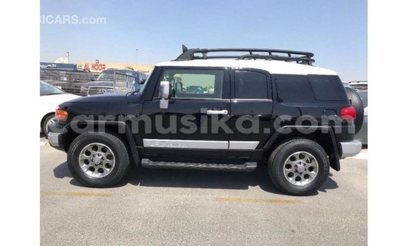 Buy Import Toyota FJ Cruiser Black Car in Import - Dubai in Harare Buy Import Toyota FJ Cruiser Black Car in Import - Dubai in Harare