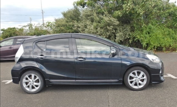 Acheter Import Voiture Toyota Aqua Noir à Beitbridge, Matabeleland South Acheter Import Voiture Toyota Aqua Noir à Beitbridge, Matabeleland South