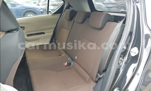 Acheter Import Voiture Toyota Aqua Noir à Beitbridge, Matabeleland South Acheter Import Voiture Toyota Aqua Noir à Beitbridge, Matabeleland South