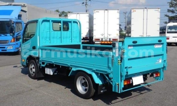 Acheter Occasion Utilitaire Toyota Dyna Vert à Beitbridge, Matabeleland South Acheter Occasion Utilitaire Toyota Dyna Vert à Beitbridge, Matabeleland South