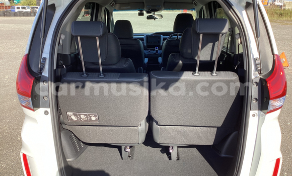 Acheter Occasion Voiture Honda Freed Blanc à Harare, Harare Acheter Occasion Voiture Honda Freed Blanc à Harare, Harare