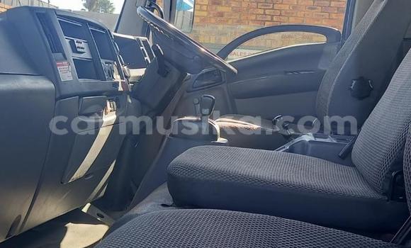 Acheter Occasion Utilitaire Isuzu FTR 850 Blanc à Beitbridge, Matabeleland South Acheter Occasion Utilitaire Isuzu FTR 850 Blanc à Beitbridge, Matabeleland South