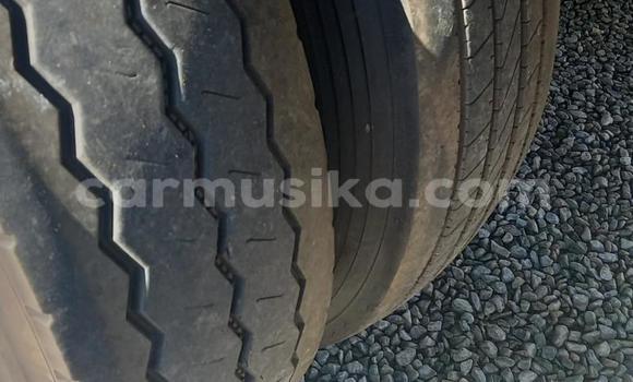 Acheter Occasion Utilitaire Isuzu FTR 850 Blanc à Beitbridge, Matabeleland South Acheter Occasion Utilitaire Isuzu FTR 850 Blanc à Beitbridge, Matabeleland South