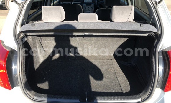 Nunua Ilio tumika Toyota Allex Fedha Gari ndani ya Beitbridge nchini Matabeleland Kusini Nunua Ilio tumika Toyota Allex Fedha Gari ndani ya Beitbridge nchini Matabeleland Kusini