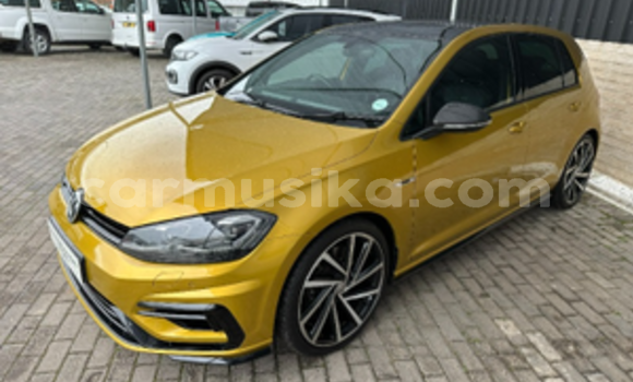 Buy Used Volkswagen Golf R Beige Car in Beitbridge in Matabeleland South Buy Used Volkswagen Golf R Beige Car in Beitbridge in Matabeleland South