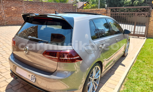 Tenga Tsaru Volkswagen Golf R Sirivha Mota in Beitbridge in Matabeleland South Tenga Tsaru Volkswagen Golf R Sirivha Mota in Beitbridge in Matabeleland South