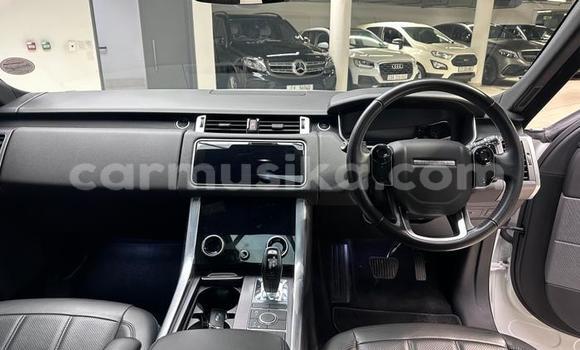 Buy Used Land Rover Range Rover Evoque White Car in Beitbridge in Matabeleland South Buy Used Land Rover Range Rover Evoque White Car in Beitbridge in Matabeleland South