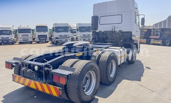 Acheter Occasion Utilitaire Nissan UD Blanc à Masvingo, Masvingo Acheter Occasion Utilitaire Nissan UD Blanc à Masvingo, Masvingo