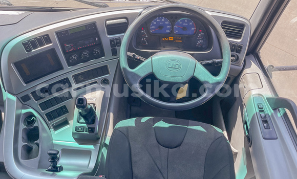 Acheter Occasion Utilitaire Nissan UD Blanc à Masvingo, Masvingo Acheter Occasion Utilitaire Nissan UD Blanc à Masvingo, Masvingo