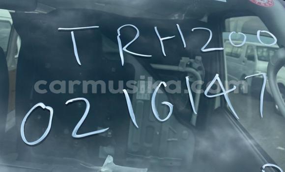 Buy Used Toyota Hiace White Car in Beitbridge in Matabeleland South Buy Used Toyota Hiace White Car in Beitbridge in Matabeleland South