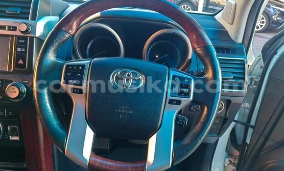 Acheter Occasion Voiture Toyota Land Cruiser Prado Blanc à Beitbridge, Matabeleland South Acheter Occasion Voiture Toyota Land Cruiser Prado Blanc à Beitbridge, Matabeleland South