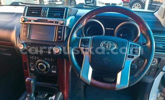 Acheter Occasion Voiture Toyota Land Cruiser Prado Blanc à Beitbridge, Matabeleland South Acheter Occasion Voiture Toyota Land Cruiser Prado Blanc à Beitbridge, Matabeleland South