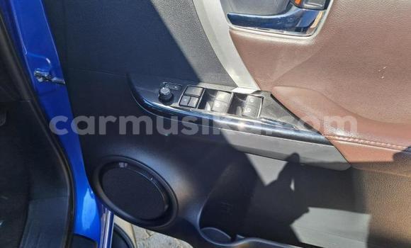 Acheter Occasion Voiture Toyota Fortuner Bleu à Beitbridge, Matabeleland South Acheter Occasion Voiture Toyota Fortuner Bleu à Beitbridge, Matabeleland South