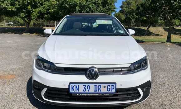 Tenga Tsaru Volkswagen Polo Chena Mota in Beitbridge in Matabeleland South