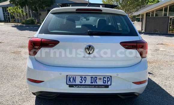Acheter Occasion Voiture Volkswagen Polo Blanc à Beitbridge, Matabeleland South Acheter Occasion Voiture Volkswagen Polo Blanc à Beitbridge, Matabeleland South