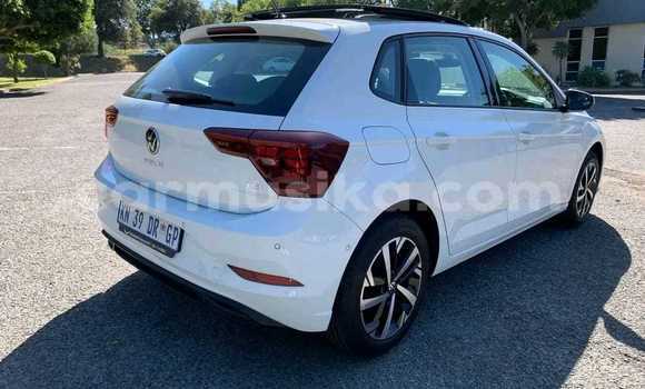Acheter Occasion Voiture Volkswagen Polo Blanc à Beitbridge, Matabeleland South Acheter Occasion Voiture Volkswagen Polo Blanc à Beitbridge, Matabeleland South
