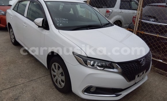 Acheter Occasion Voiture Toyota Allion Blanc à Beitbridge, Matabeleland South Acheter Occasion Voiture Toyota Allion Blanc à Beitbridge, Matabeleland South