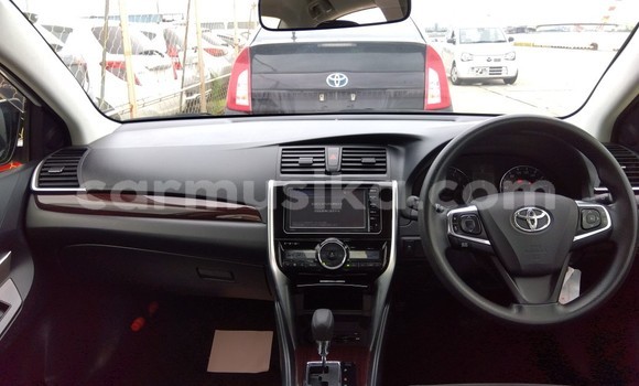 Acheter Occasion Voiture Toyota Allion Blanc à Beitbridge, Matabeleland South Acheter Occasion Voiture Toyota Allion Blanc à Beitbridge, Matabeleland South