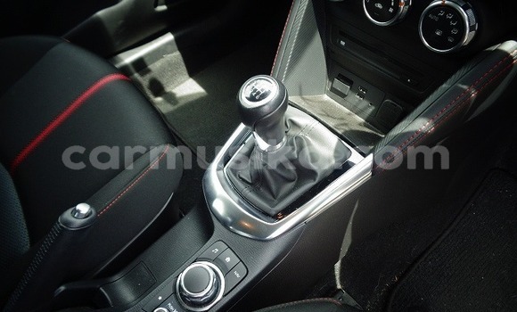 Nunua Ilio tumika Mazda Demio Bluu Gari ndani ya Harare nchini Harare Nunua Ilio tumika Mazda Demio Bluu Gari ndani ya Harare nchini Harare