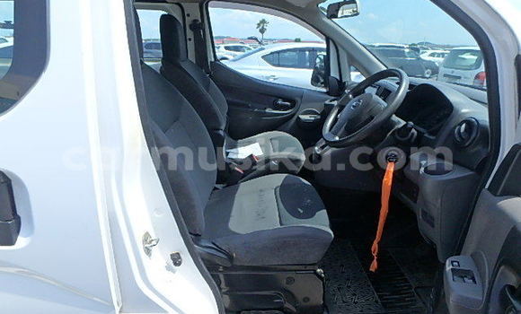 Buy Used Nissan NV200 White Car in Beitbridge in Matabeleland South Buy Used Nissan NV200 White Car in Beitbridge in Matabeleland South