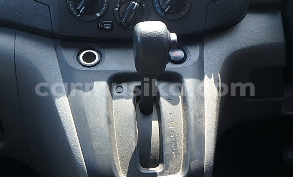 Buy Used Nissan NV200 White Car in Beitbridge in Matabeleland South Buy Used Nissan NV200 White Car in Beitbridge in Matabeleland South