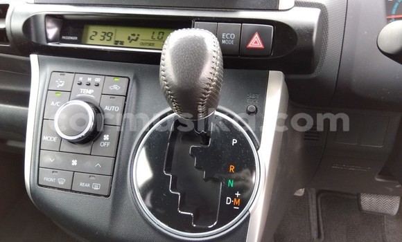 Tenga Tsaru Toyota Wish Sirivha Mota in Beitbridge in Matabeleland South Tenga Tsaru Toyota Wish Sirivha Mota in Beitbridge in Matabeleland South