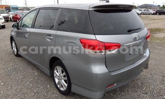 Tenga Tsaru Toyota Wish Sirivha Mota in Beitbridge in Matabeleland South Tenga Tsaru Toyota Wish Sirivha Mota in Beitbridge in Matabeleland South