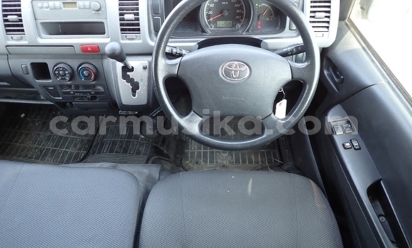 Acheter Occasion Voiture Toyota Hiace Blanc à Beitbridge, Matabeleland South Acheter Occasion Voiture Toyota Hiace Blanc à Beitbridge, Matabeleland South