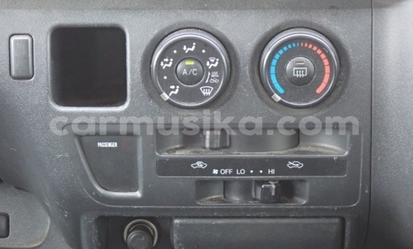 Acheter Occasion Voiture Toyota Hiace Blanc à Beitbridge, Matabeleland South Acheter Occasion Voiture Toyota Hiace Blanc à Beitbridge, Matabeleland South