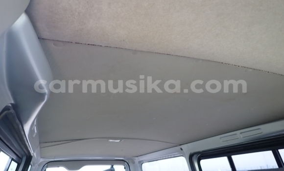 Acheter Occasion Voiture Toyota Hiace Blanc à Beitbridge, Matabeleland South Acheter Occasion Voiture Toyota Hiace Blanc à Beitbridge, Matabeleland South