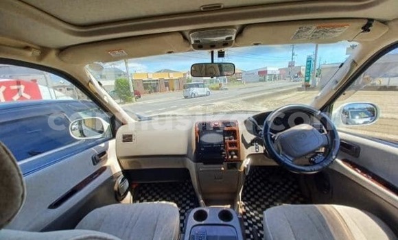 Acheter Occasion Voiture Toyota Granvia Blanc à Beitbridge, Matabeleland South Acheter Occasion Voiture Toyota Granvia Blanc à Beitbridge, Matabeleland South